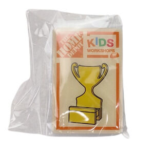 Home Depot Kids Workshop Pin Trophy Phone Holder 2016 New Sealed